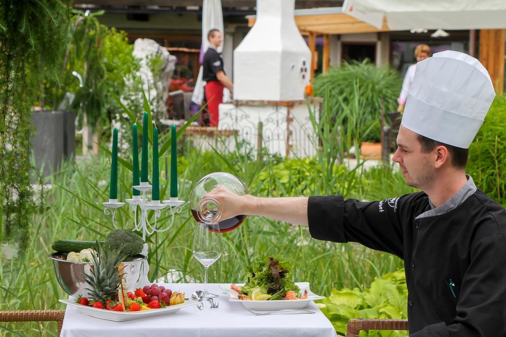 Familien- Und Vitalhotel Muehlpointhof Лофер Экстерьер фото