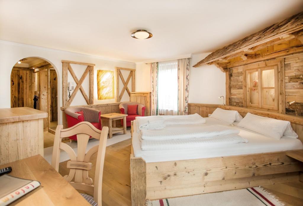 Familien- Und Vitalhotel Muehlpointhof Лофер Номер фото