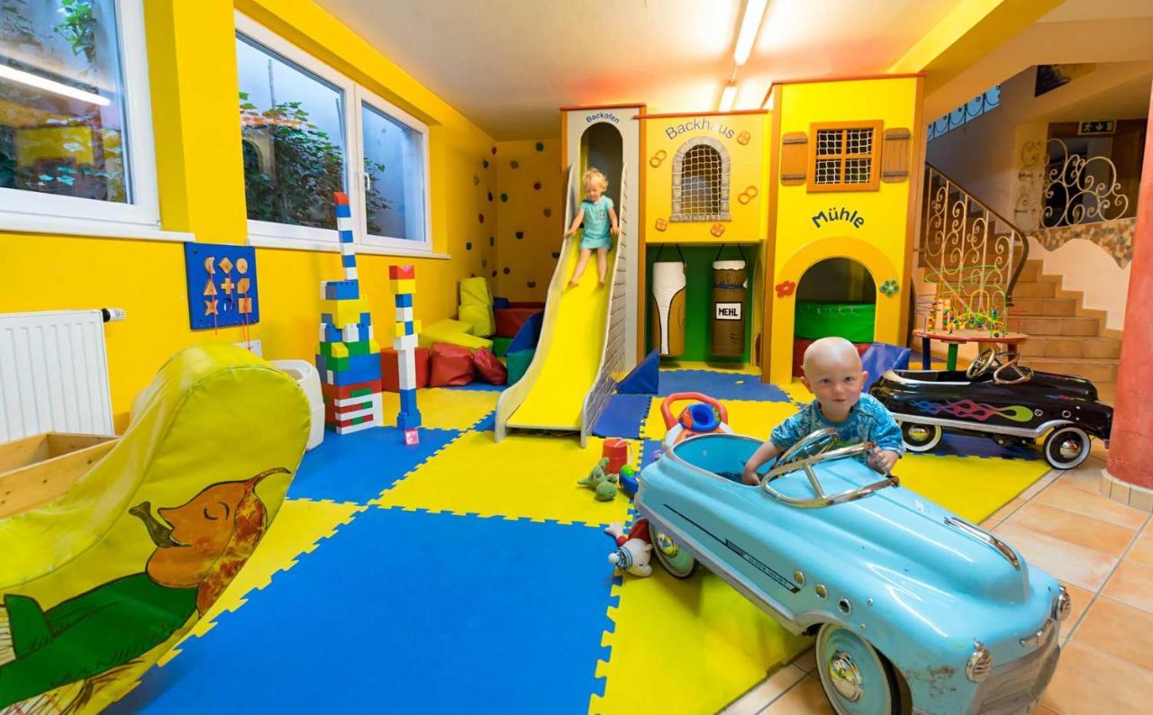 Familien- Und Vitalhotel Muehlpointhof Лофер Экстерьер фото