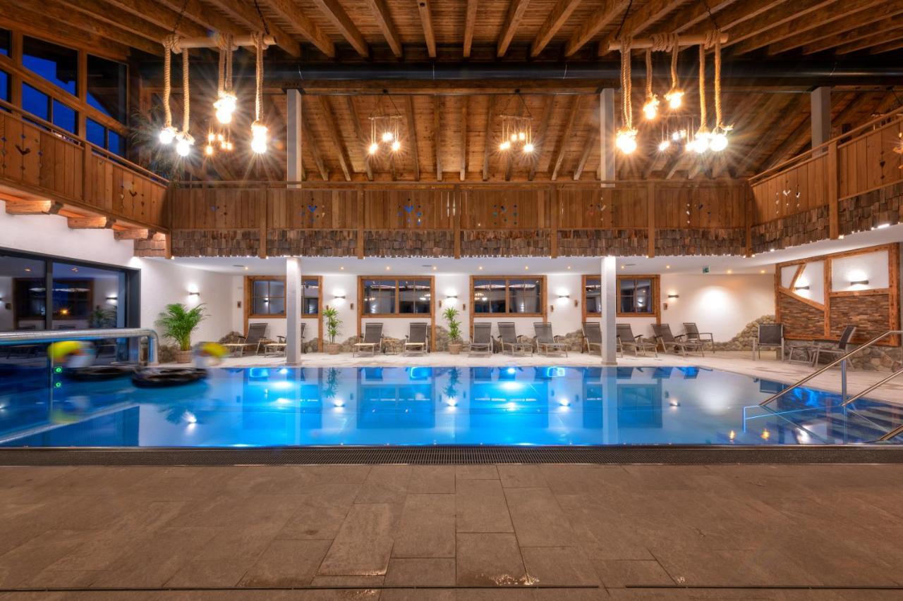 Familien- Und Vitalhotel Muehlpointhof Лофер Экстерьер фото